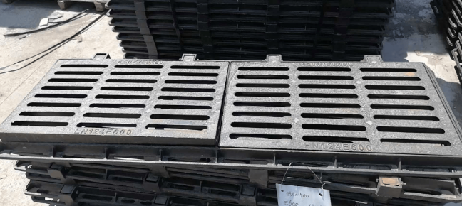 将乐球墨铸铁连体双篦展示